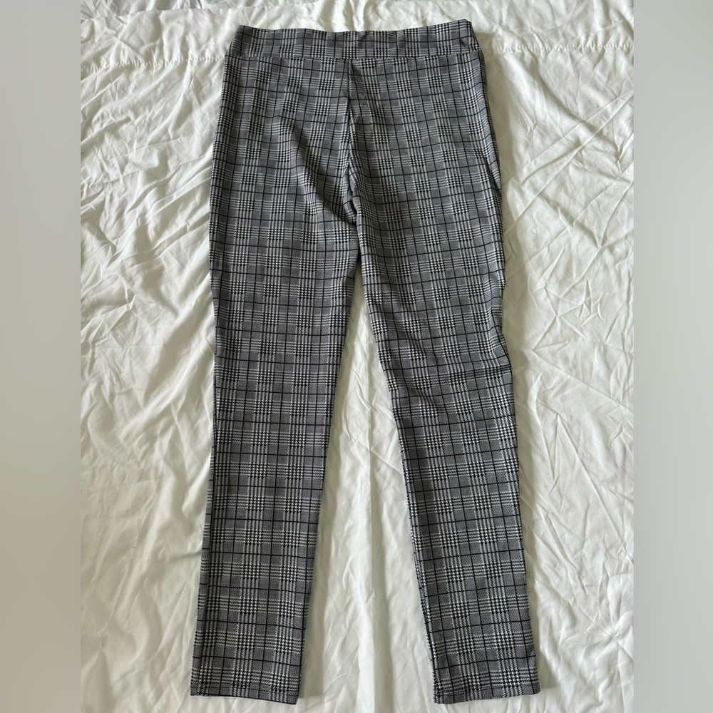 SweatyRocks plaid elastic waste work pants. Size L.